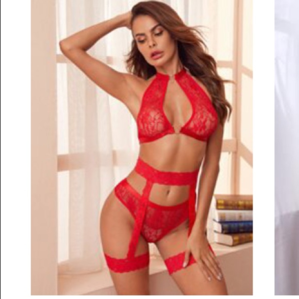 Red  Floral lace lingerie 3 piece set